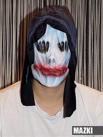 Маска Призрак с капюшеном