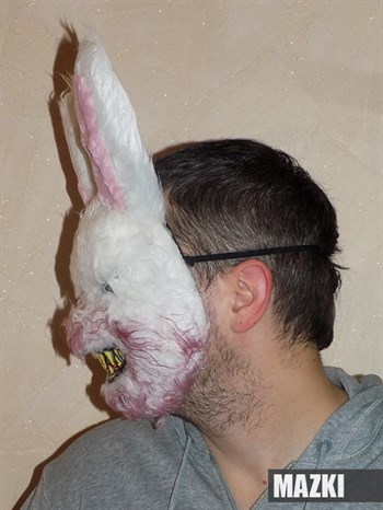 Окровавленный кролик-убийца - фото 33587