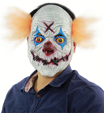 Клоун с зашитым ртом - фото 32628