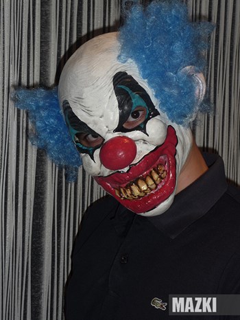 Страшный клоун с синими волосами - фото 34721